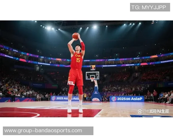 胡金秋：从青涩新星到篮球场上的璀璨明星之路