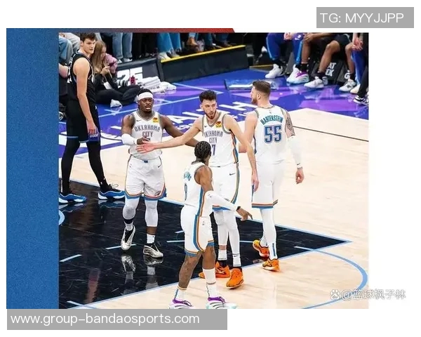 雷霆与爵士本赛季对决回顾及精彩瞬间分析